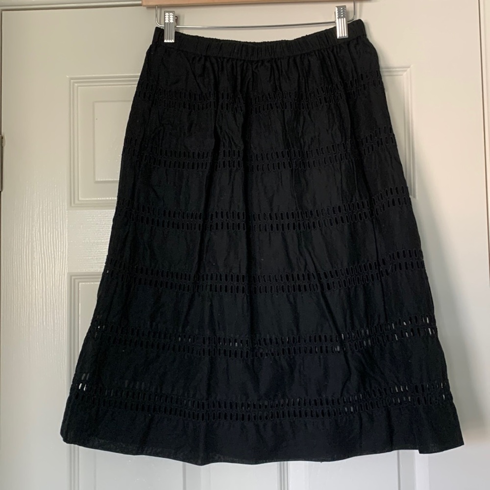 Gap skirt